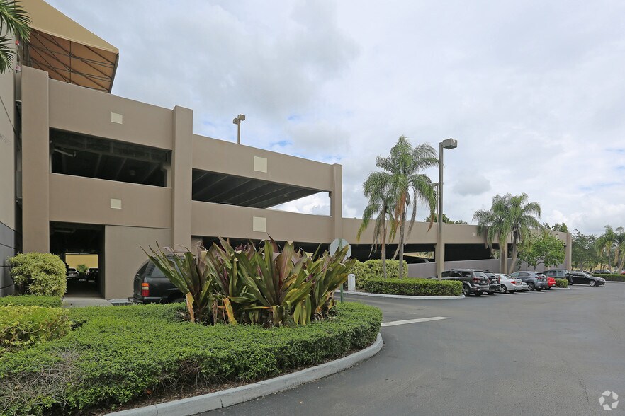 More Photos Of 8095 NW 12th St, Doral Office For Lease