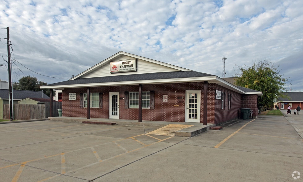 More Photos Of 4337 Crow Rd, Beaumont Medical For Lease