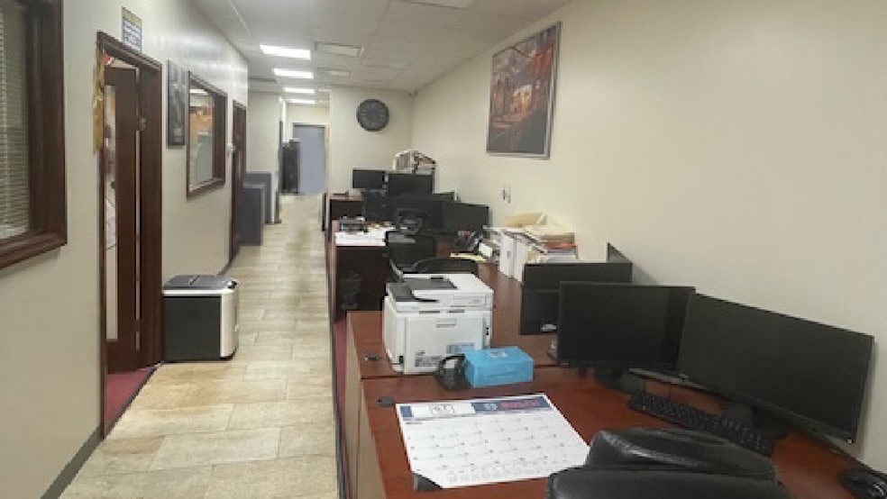 More Photos Of 3347 55th St, Woodside Industrial For Lease