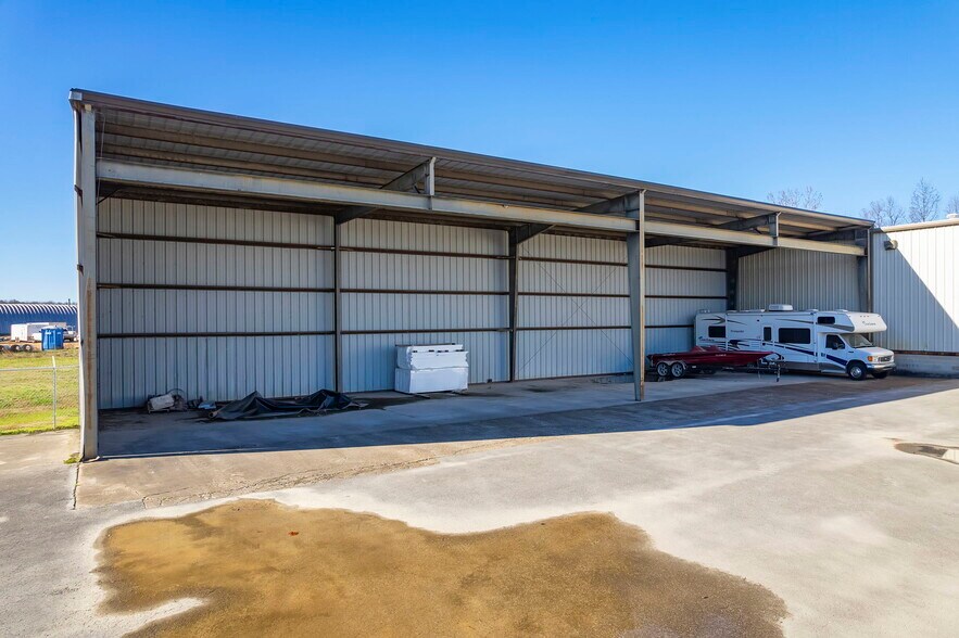 More Photos Of 75 United Dr, Jackson Warehouse For Sale