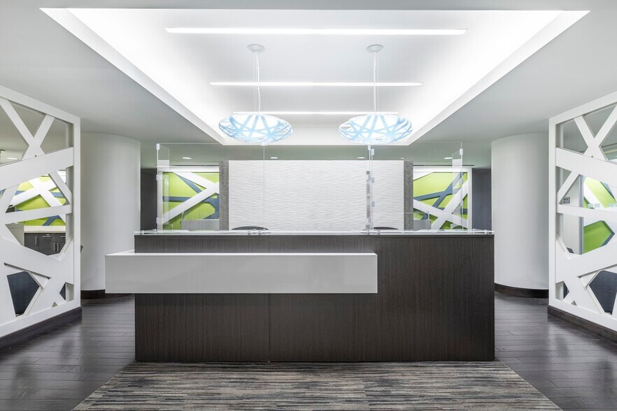 More Photos Of 845 Third Ave, New York Office For Lease