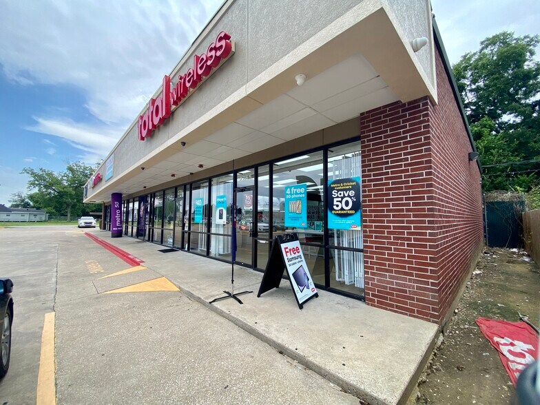 More Photos Of 2745-2765 Washington Blvd, Beaumont General Retail For Sale
