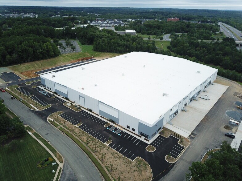 More Photos Of 1203 Technology Dr, Aberdeen Warehouse For Lease
