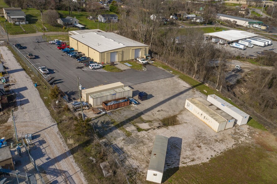 More Photos Of 2514 Fillmore Ave, Knoxville Light Distribution For Lease