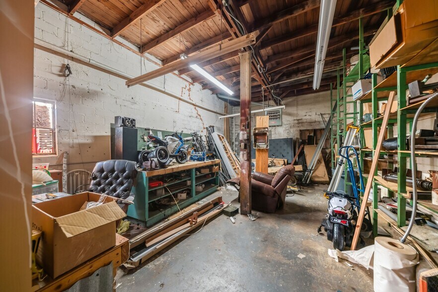 More Photos Of 606 Albert Pike Rd, Hot Springs National Park Freestanding For Sale