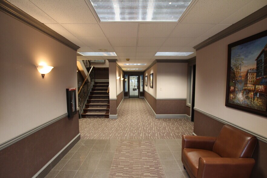 More Photos Of 12750 S Saginaw St, Grand Blanc Medical For Lease