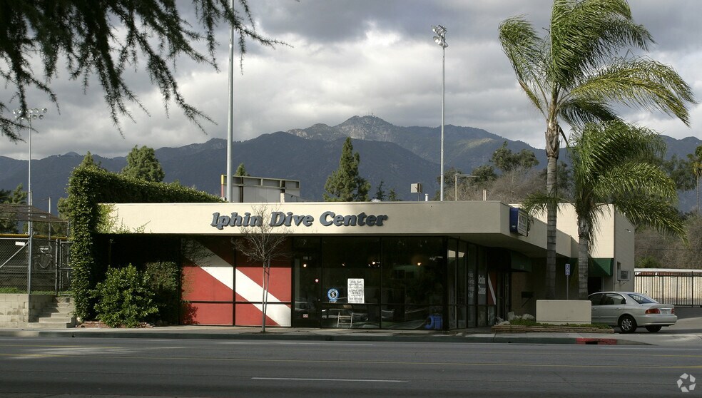 More Photos Of 21 W Duarte Rd, Arcadia Office For Sale