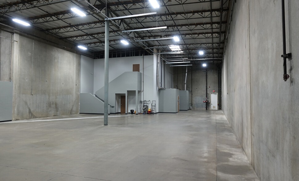 More Photos Of 13189 Flores St, Santa Fe Springs Warehouse For Sale