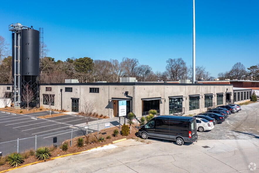 More Photos Of 251 Armour Dr NE, Atlanta Unknown For Lease