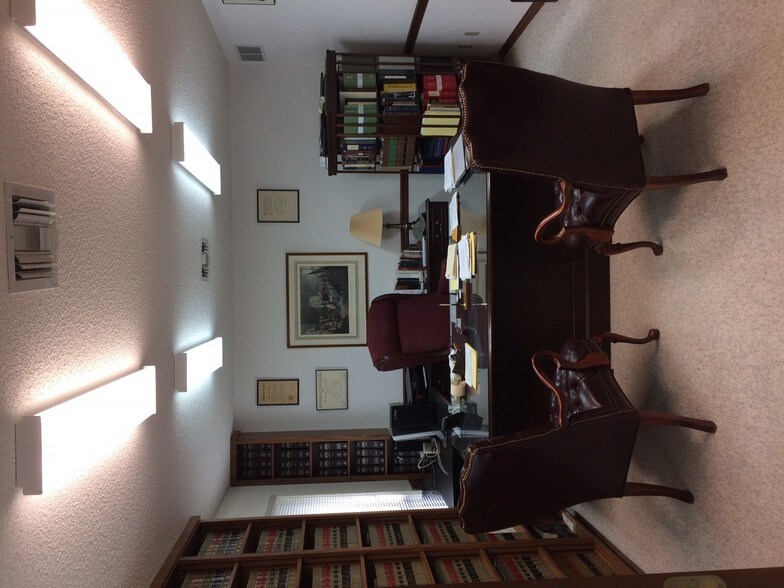 More Photos Of 1326 S Ridgewood Ave, Daytona Beach Office For Lease