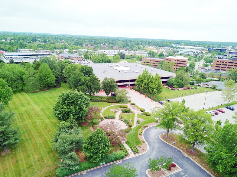 More Photos Of 101 Yorkshire Blvd, Lexington Office For Sale