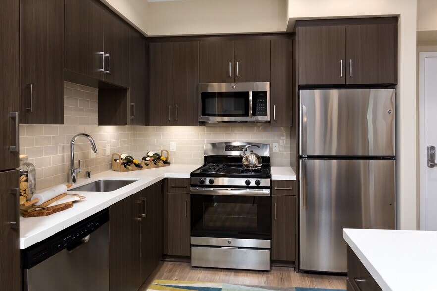 More Photos Of 7400 Center Ave, Huntington Beach Apartments For Lease