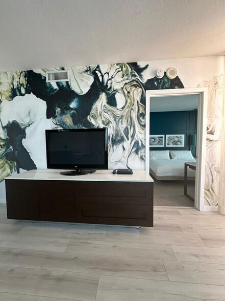 More Photos Of 17315 Collins Ave, Sunny Isles Beach Hotel For Sale