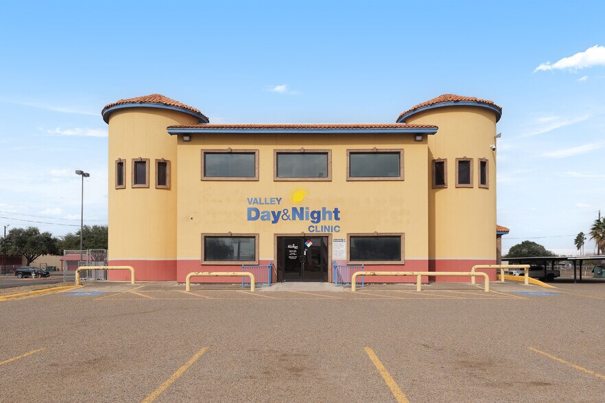 More Photos Of 305 Expressway 83, Mission Medical For Lease