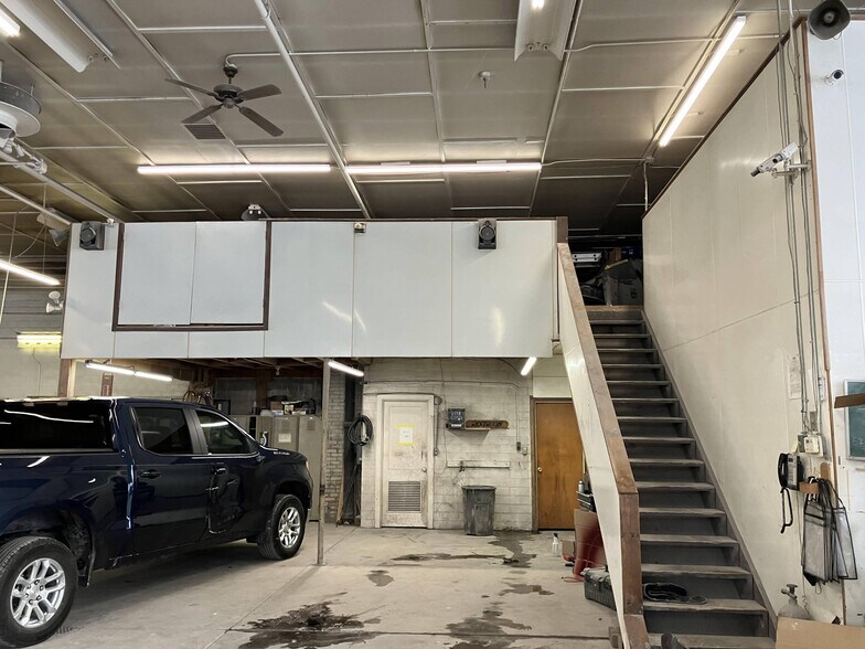 More Photos Of 516 Cleveland St, Saginaw Restaurant For Sale