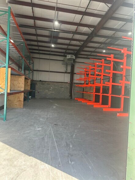 More Photos Of 161 Commerce Rd, Boynton Beach Warehouse For Sale