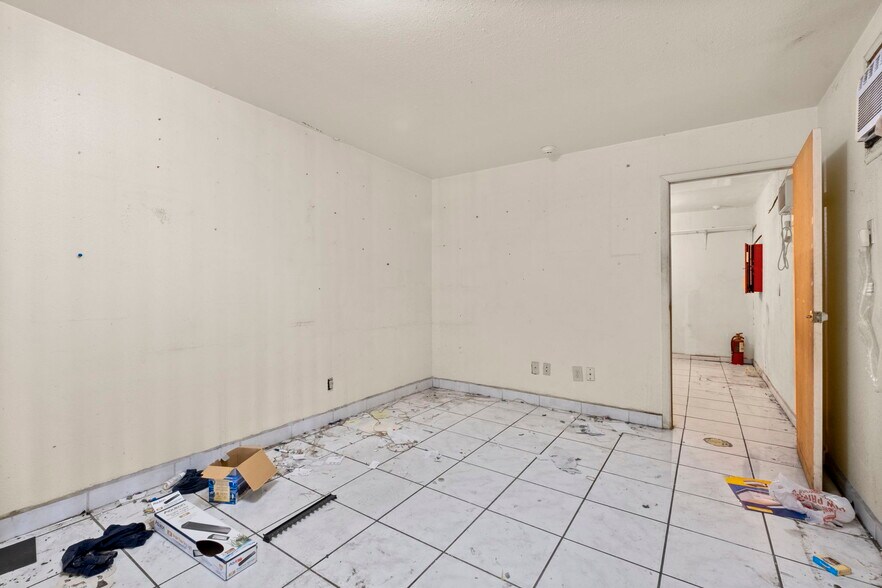 More Photos Of 110 Mary Louise Dr, San Antonio Apartments For Sale