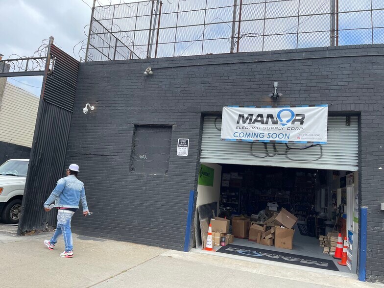 More Photos Of 891-893 Dean St, Brooklyn Warehouse For Sale