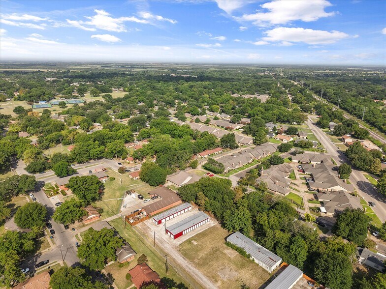 More Photos Of 124 Brooks ave, Corsicana Industrial For Sale