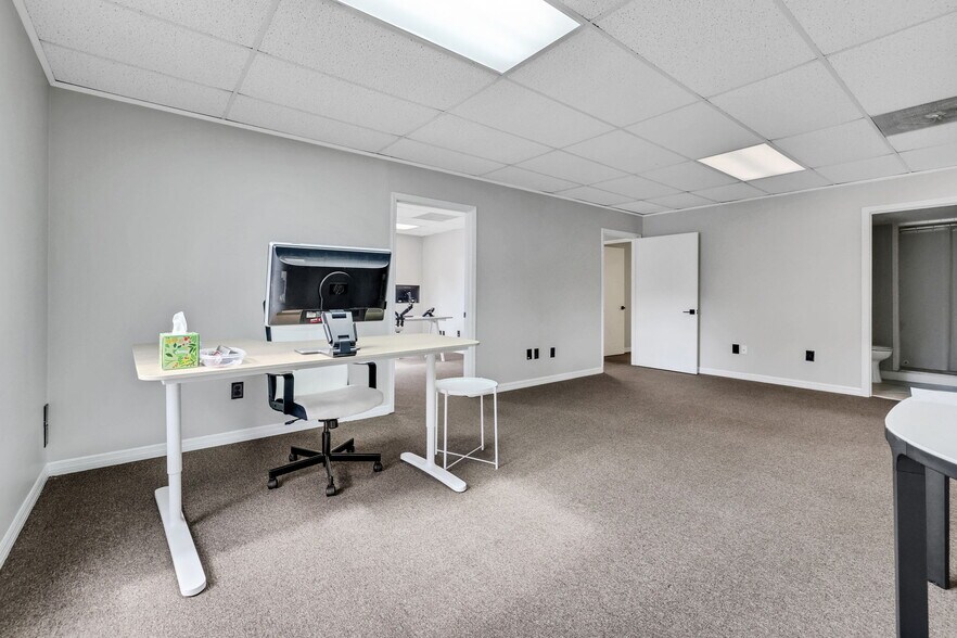 More Photos Of 5209 San Jose Blvd, Jacksonville Office For Sale