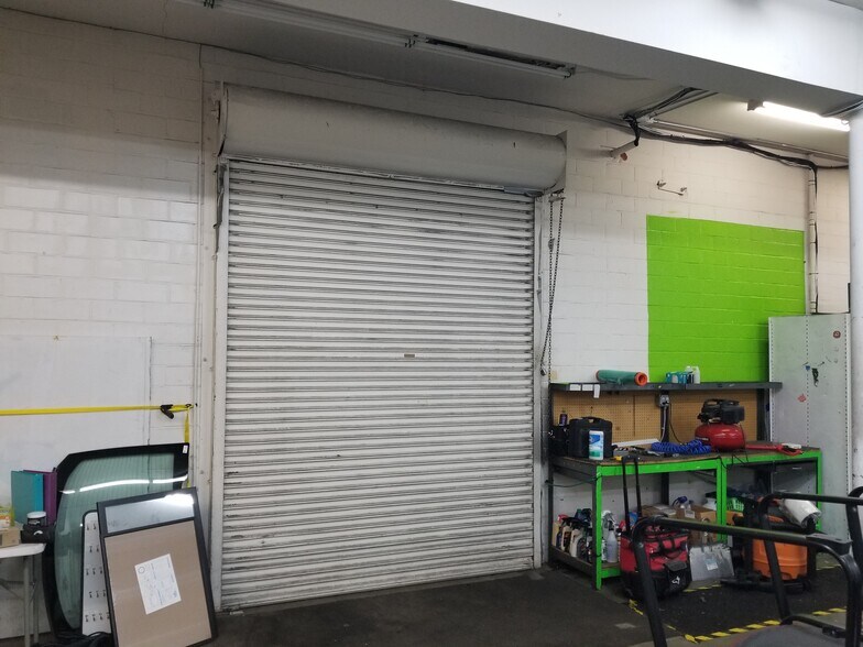 More Photos Of 4616 SE 82nd Ave, Portland Auto Dealership For Lease
