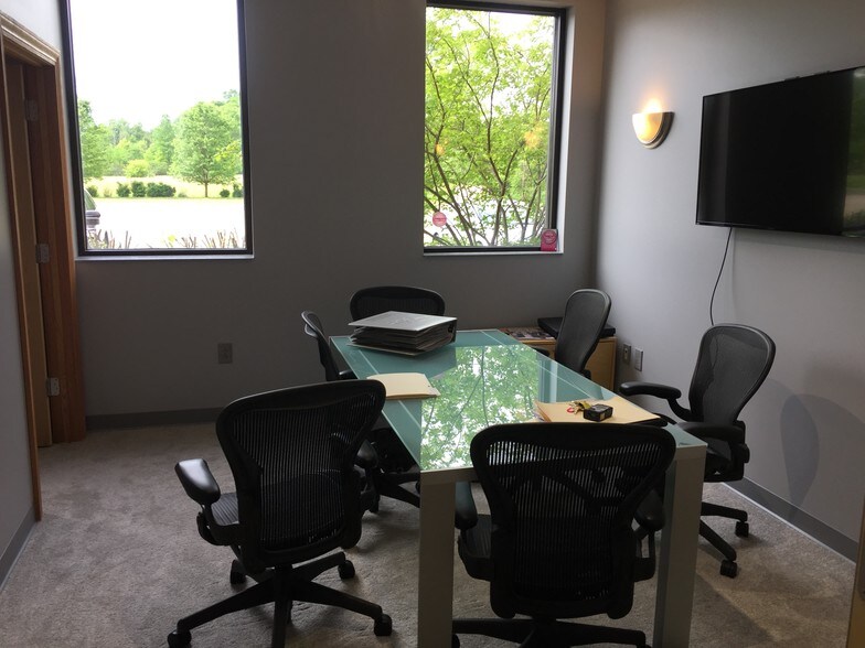 More Photos Of 822 Kumho Dr, Fairlawn Medical For Sale