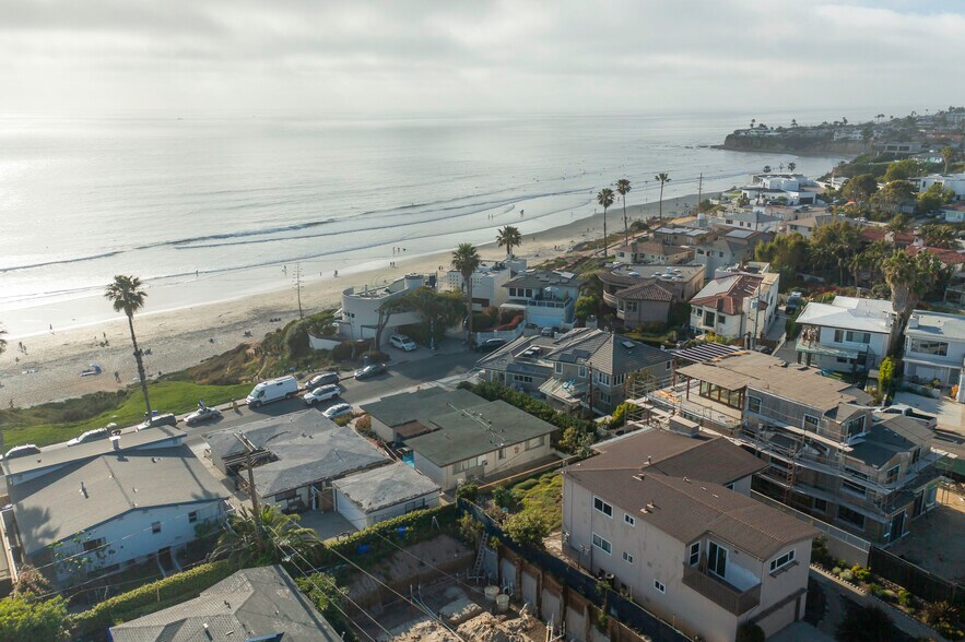 More Photos Of 4933 Ocean Blvd, San Diego Multifamily For Sale