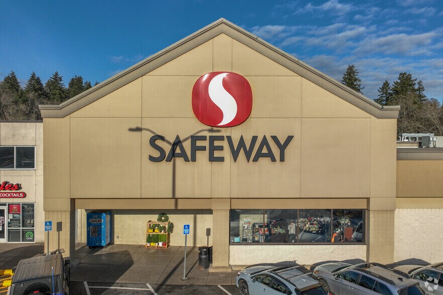 More Photos Of 1455-1495 Edgewater St NW, Salem Unknown For Lease