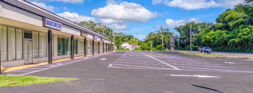 More Photos Of 6508-6516 W Jackson St, Pensacola Storefront For Sale