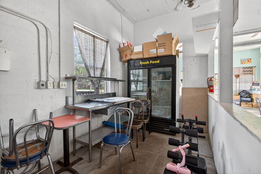 More Photos Of 800 S US 301, Sumterville Restaurant For Sale