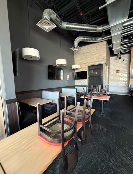 More Photos Of 340 Vin Rambla, El Paso Restaurant For Lease