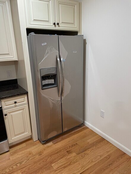 More Photos Of 265 Essex St, Lawrence Apartments For Sale