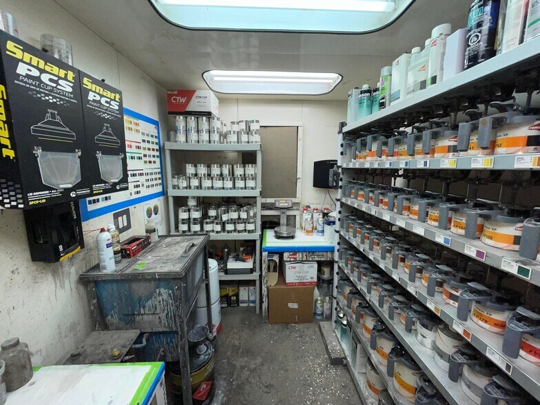 More Photos Of 505 N Cass St, Morley Auto Repair For Sale