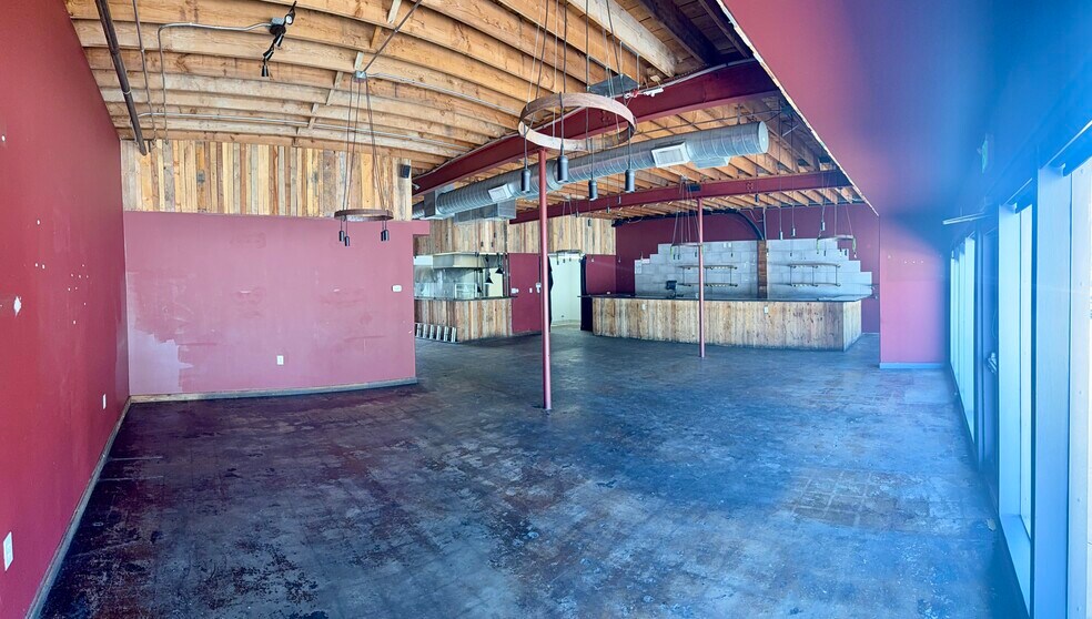 More Photos Of 5620-5624 Yukon St, Arvada Restaurant For Lease