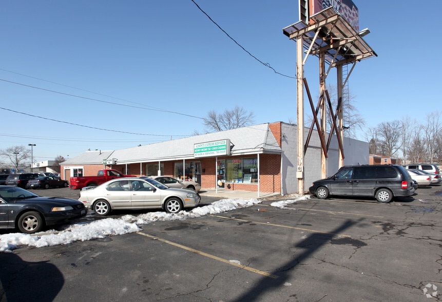 More Photos Of 4678-4688 E Main St, Whitehall General Retail For Lease