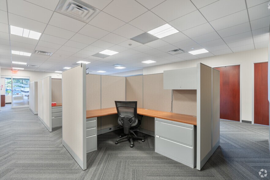 More Photos Of 100 Corporate Center Dr, Camp Hill Medical For Sale