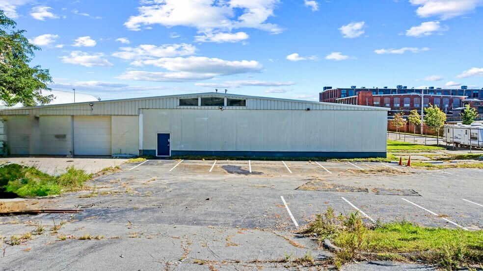 More Photos Of 11 David St, New Bedford Warehouse For Lease