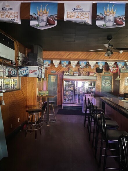 More Photos Of 400 Seaton Ave, Roselle Park General Retail For Sale