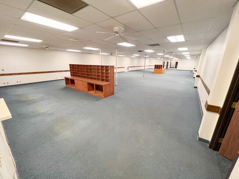 More Photos Of 3016 Kermit Hwy, Odessa Office For Lease