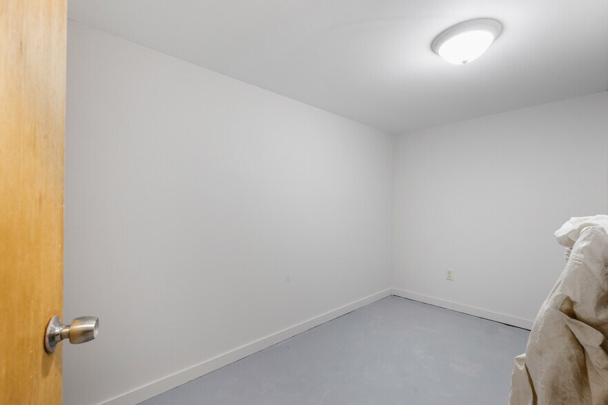 More Photos Of 3704 Andersonville Hwy, Andersonville Freestanding For Sale