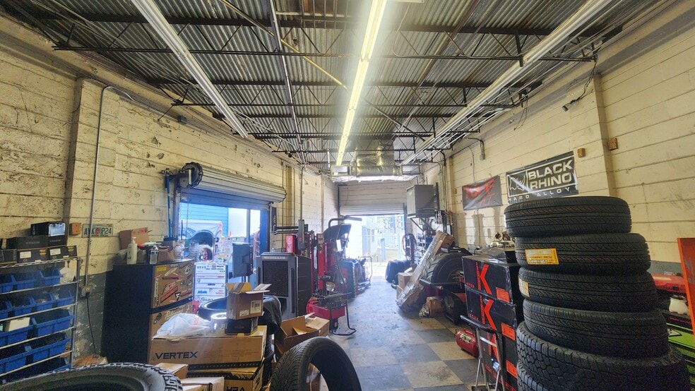 More Photos Of 2973 Phillips Hwy, Jacksonville Auto Repair For Sale