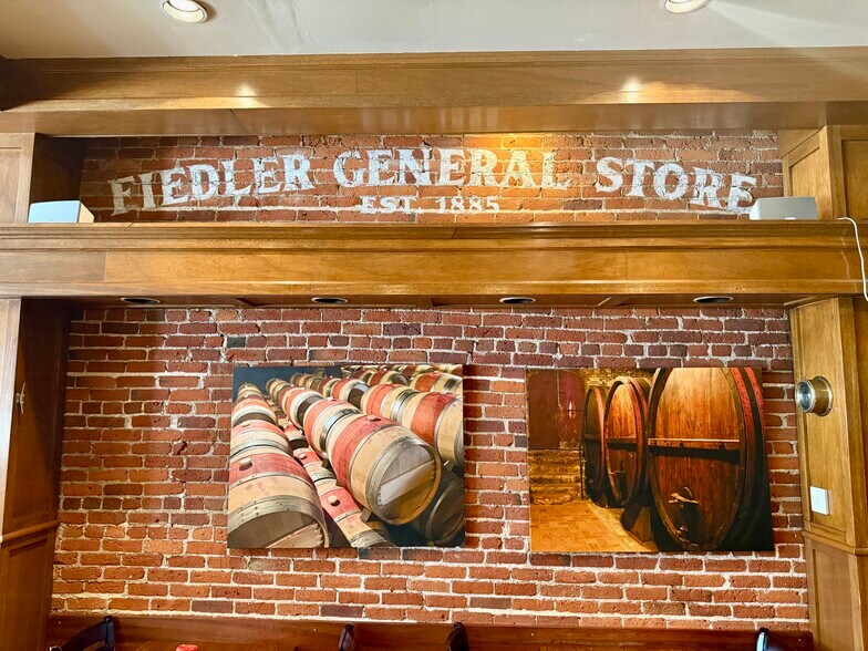 More Photos Of 670 Bridgeway, Sausalito Restaurant For Sale