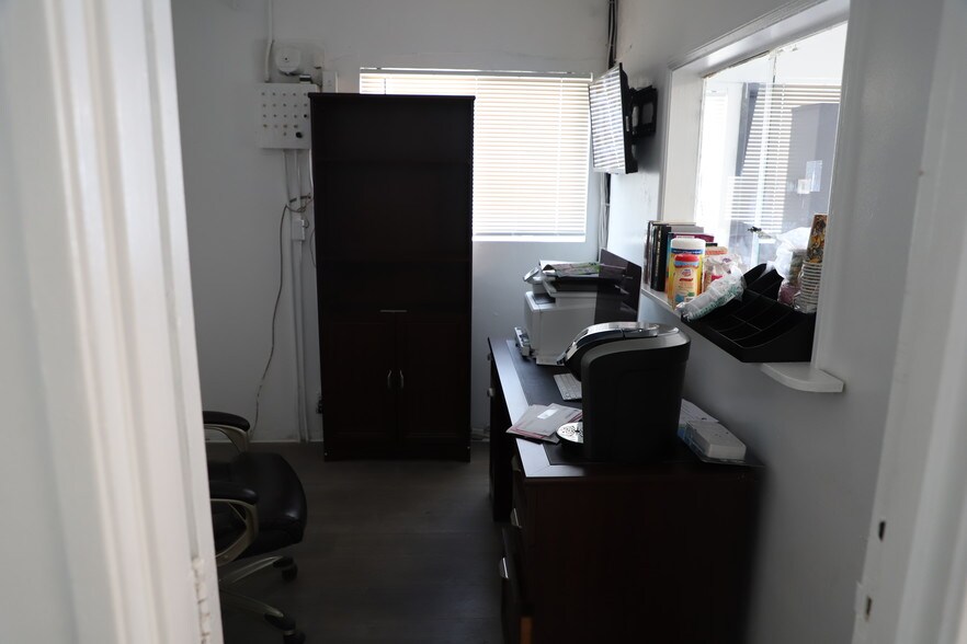 More Photos Of 11720 Inglewood Ave, Hawthorne Congregate Senior Housing For Sale