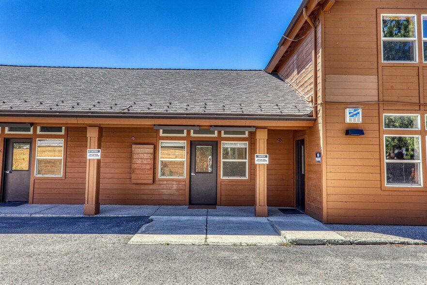 More Photos Of 12315 Deerfield Dr, Truckee Office Residential For Sale