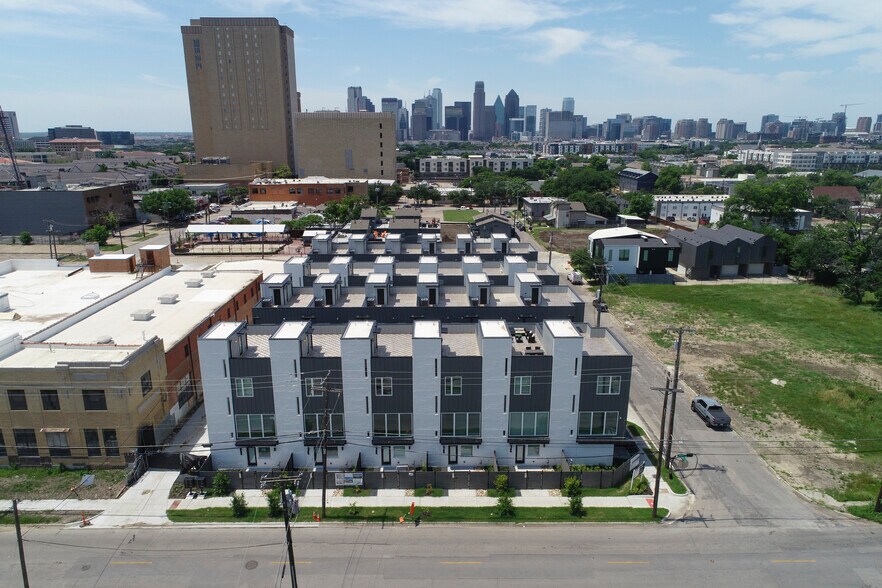 More Photos Of 1423 N Carroll Ave, Dallas Apartments For Sale