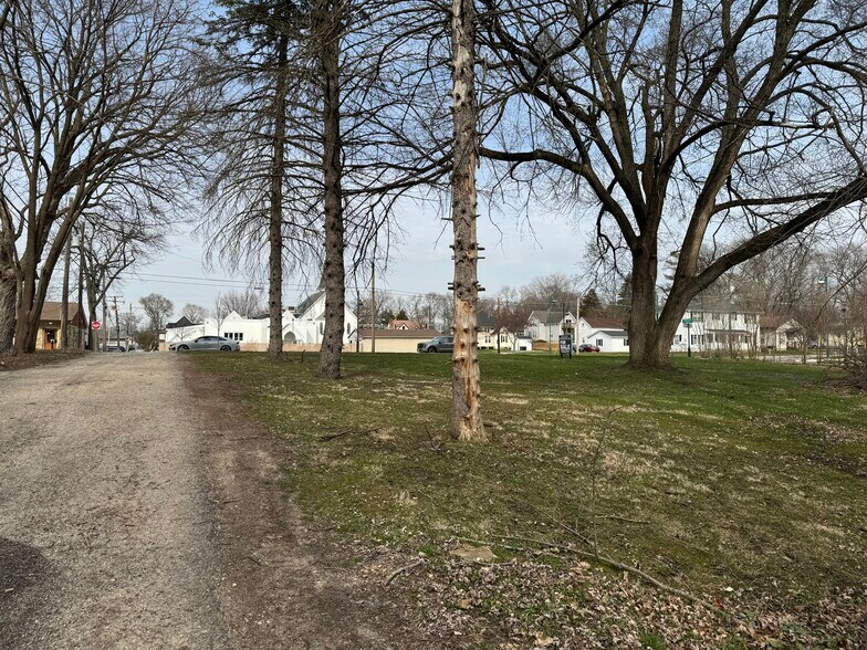 More Photos Of 155 S Madison St, Oswego Land For Sale