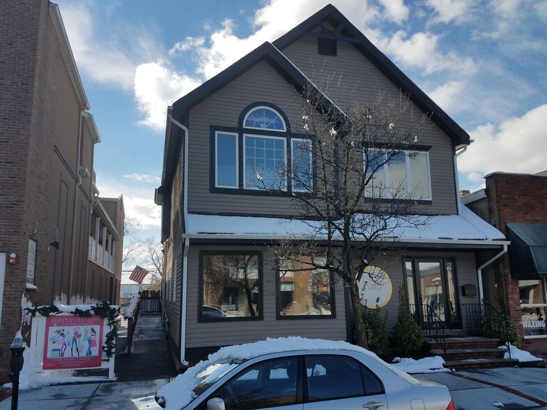 Primary Photo Of 463 Main St, Metuchen Storefront Retail Office For Lease