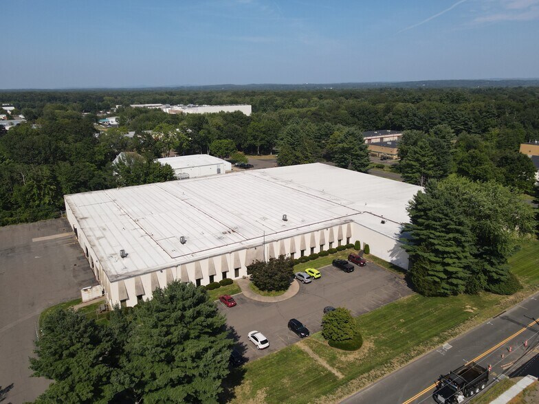 More Photos Of 85 S Satellite Rd, South Windsor Manufacturing For Lease