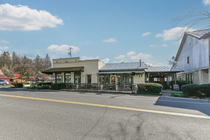 More Photos Of 191 Main St, Murphys General Retail For Sale