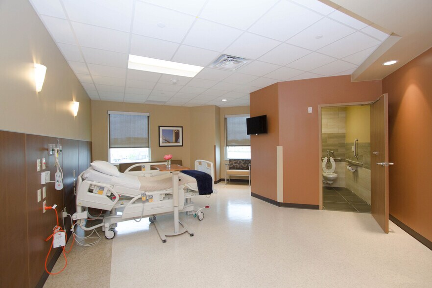 More Photos Of 3801 Bienville Ave, New Orleans Rehabilitation Center For Sale